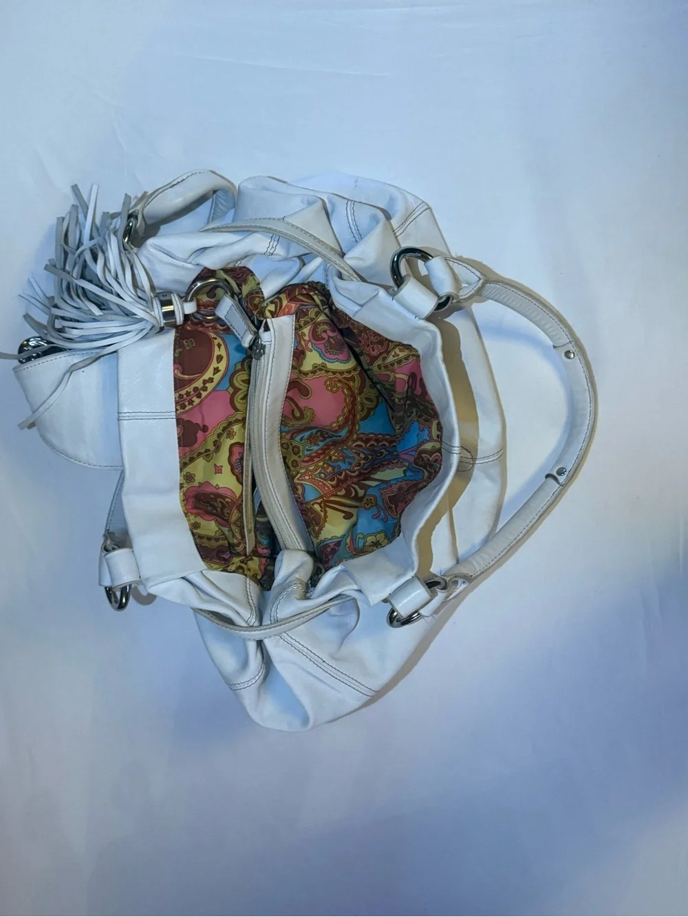 Vintage Y2K White Women's Leather Tote Bag with Decorative Buckle
